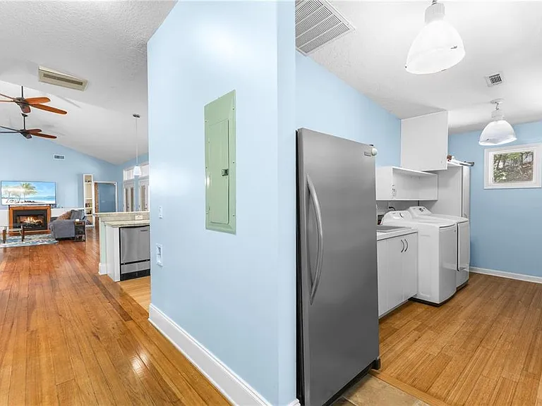 6567 Tahiti Way — Photo 22
