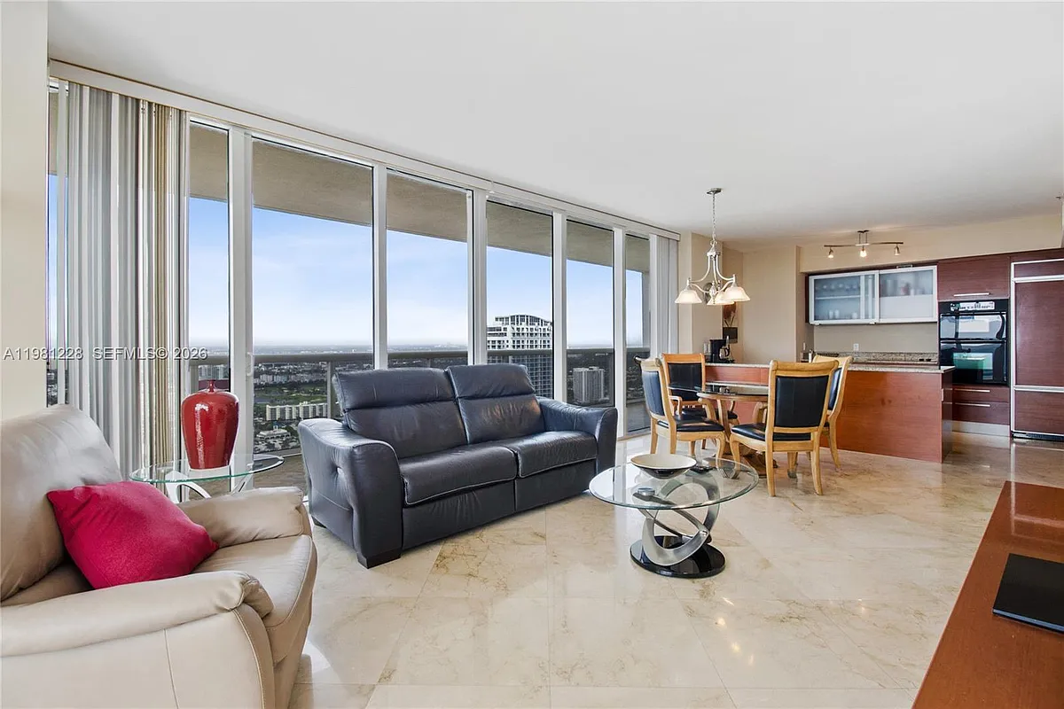 Building Photo - 1830 S Ocean Dr #4606
