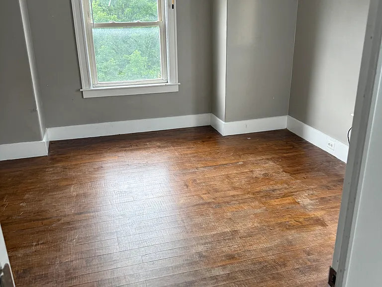 84 Florence St #3 — Photo 3
