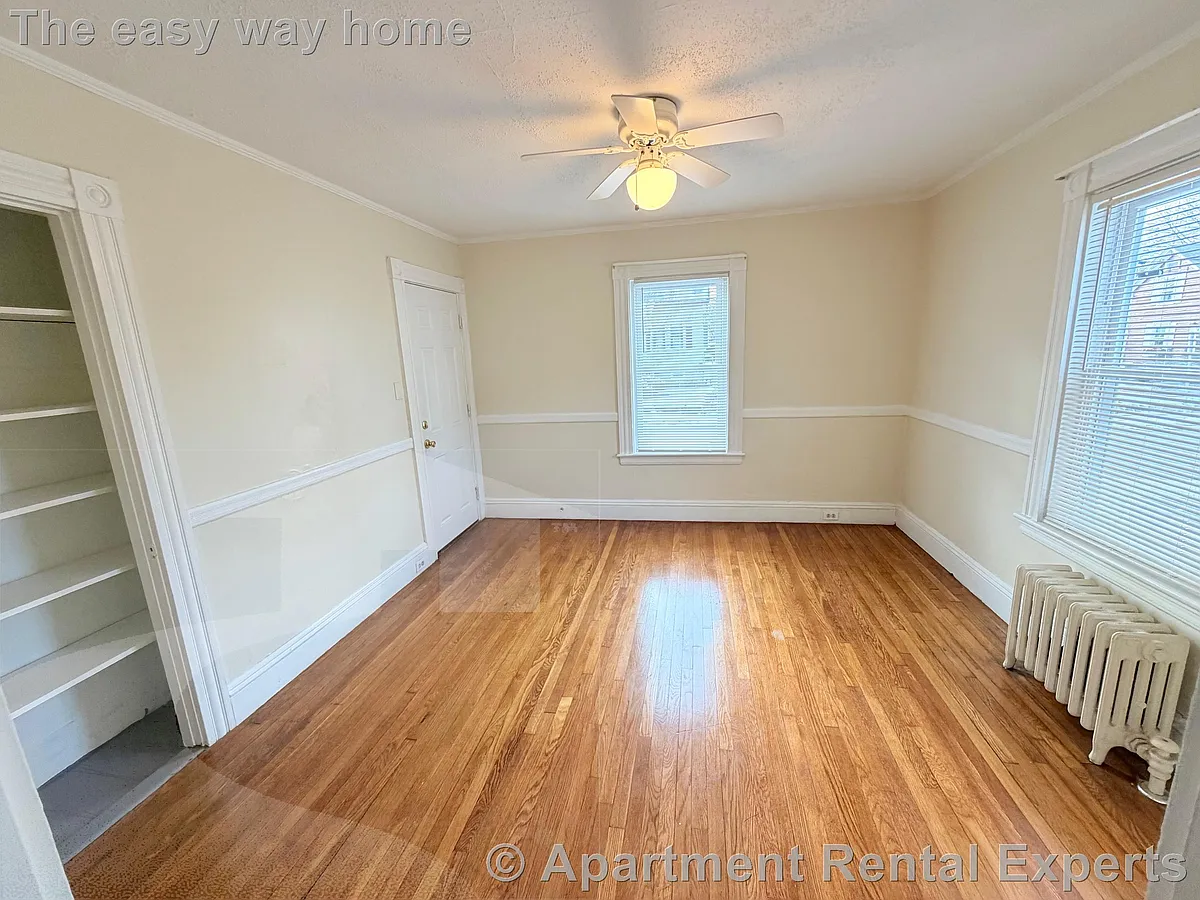 Apartment Rental Experts - 15 East St #1R