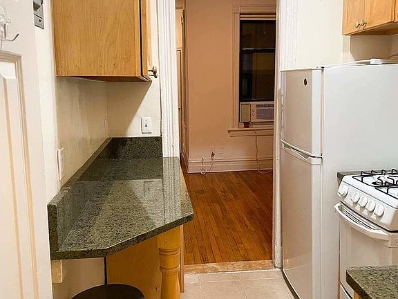 5th image of 56 Morton St APT 2E