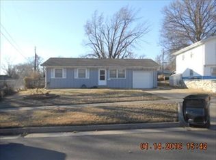 3625 SE Massachusetts Ave, Topeka, KS 66605