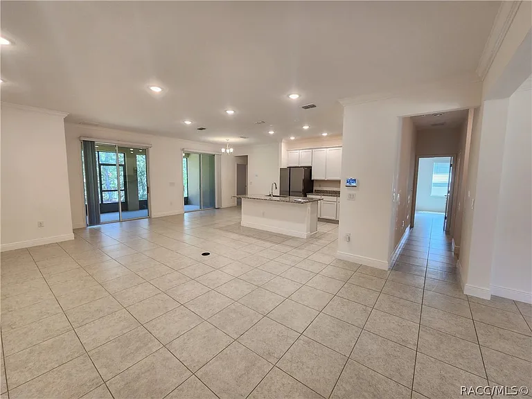88 Linder Dr — Photo 5