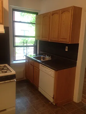 Rented by PMG Real Estate  | media 19