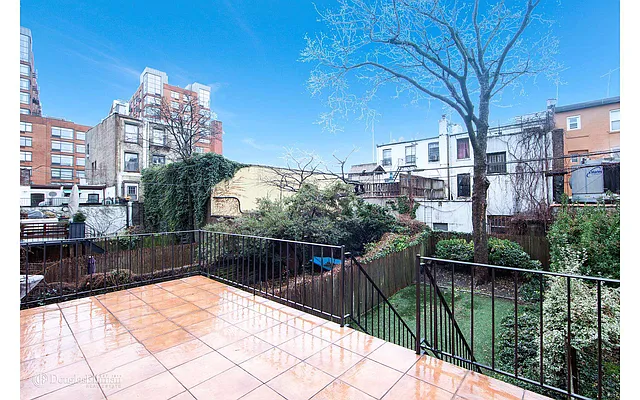 Rented by Douglas Elliman | media 36