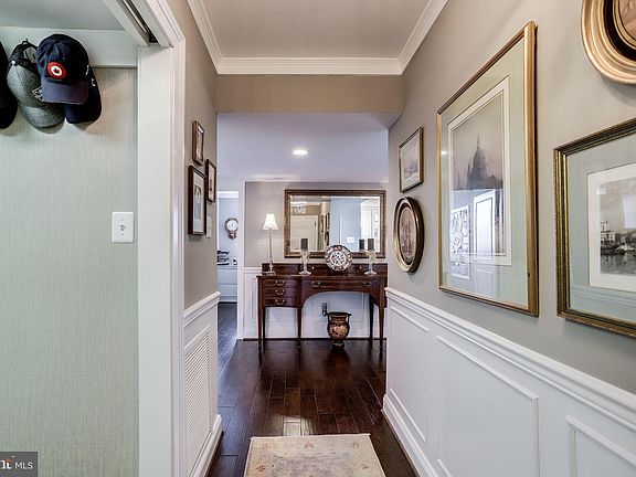 2nd image of 3800 Fairfax Dr APT 404