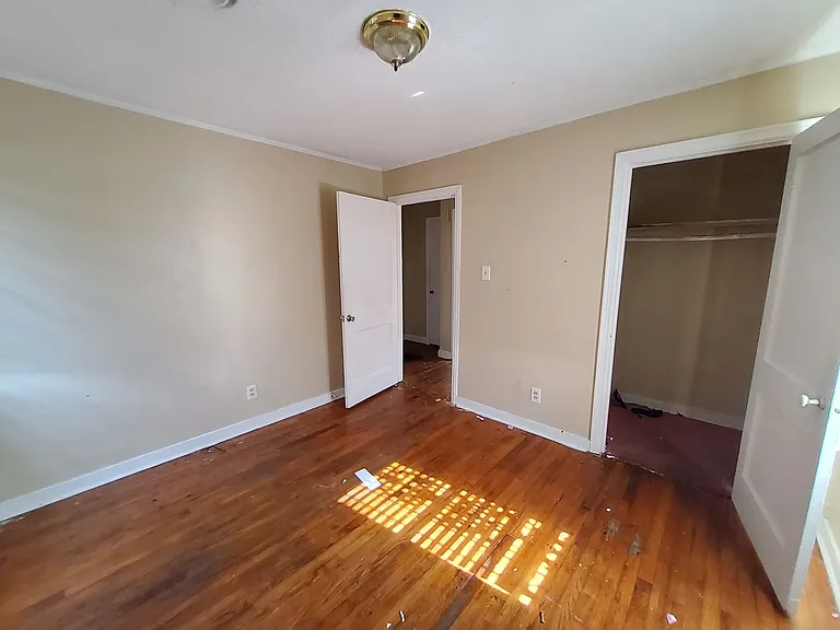 300 Eastview St — Photo 12