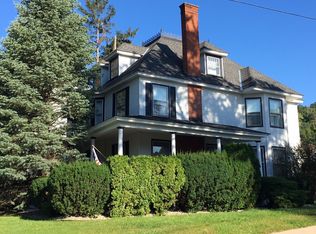 307 Guy Park Ave, Amsterdam, NY 12010