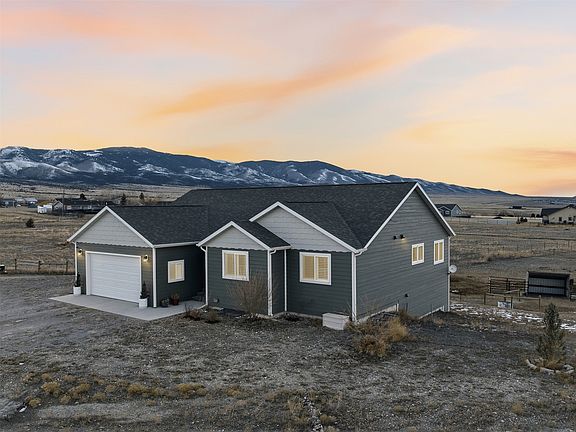 4th image of 70 Springville Ln