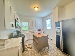 9 Andrew St APT 2R, Bayonne, NJ 07002