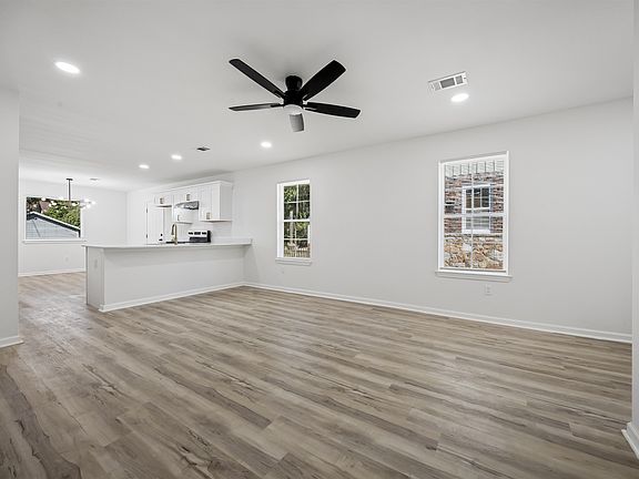 5th image of 779 McConnell St