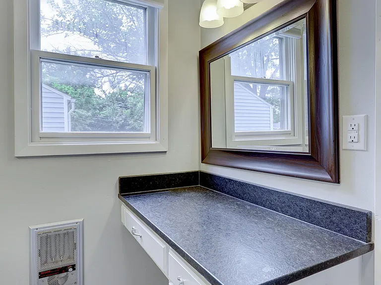 1116 Roosevelt Ave — Photo 25