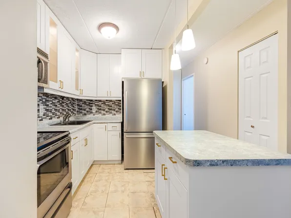 250 Gorge Rd, Cliffside Park, NJ