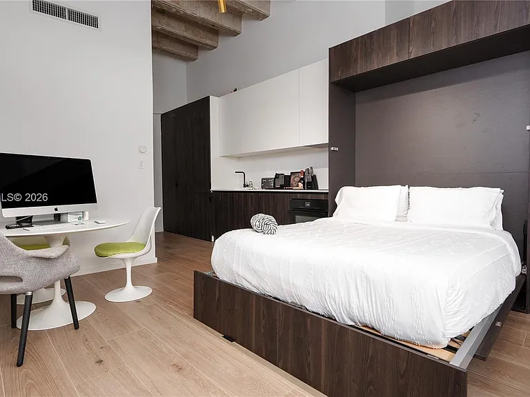 5255 Collins Ave #9E — Photo 44