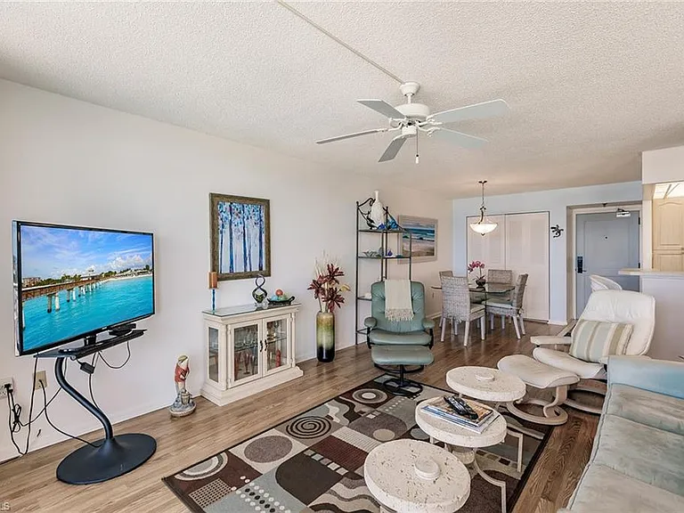 260 Seaview Ct #1609 — Photo 9