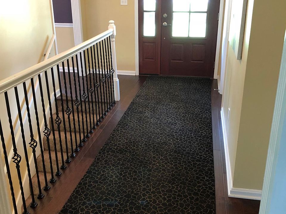 1st image of 216 Shoreline Dr