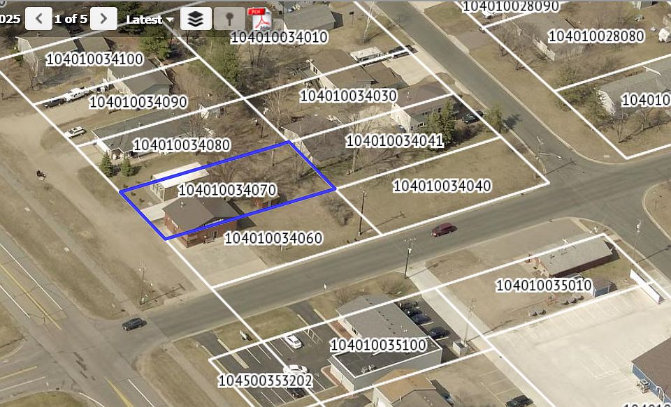 2nd image of 530 County Road 75 NW