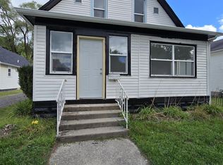 916 W Cleveland Ave, Elkhart, IN 46516