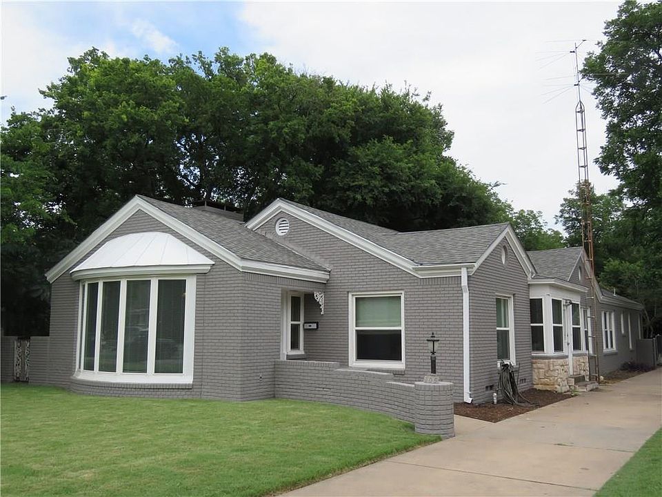 1st image of 105 Bellevue Dr