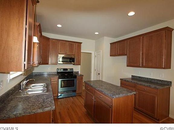 5th image of 12008 Hunton Crossing Dr