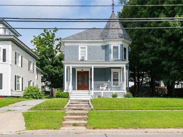 36 Bridge St, Carthage, NY 13619
