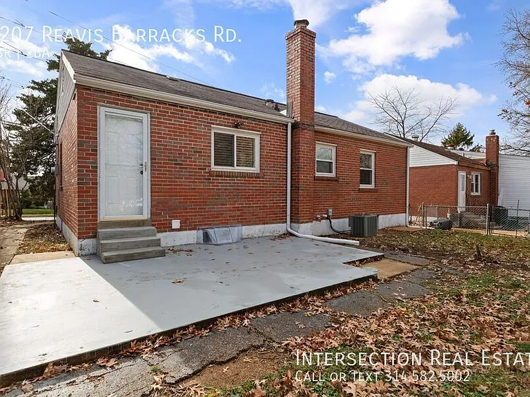 9207 Reavis Barracks Rd — Photo 24