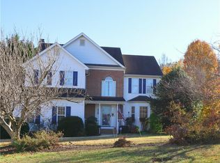 4126 Queens Grant Rd, Jamestown, NC 27282