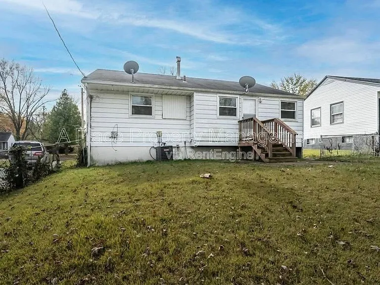 325 Caithness Rd — Photo 10