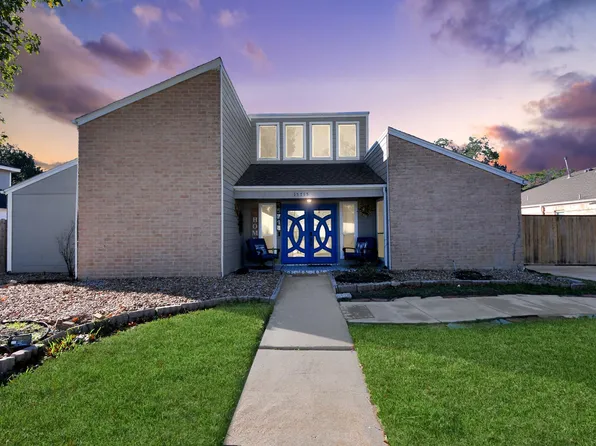 15715 Creekhaven Dr, Houston, TX 77084