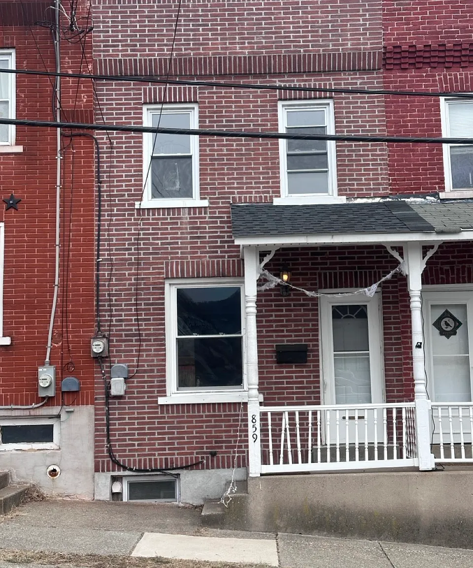 1 bed, 964 sqft, $1,675 — Photo 1