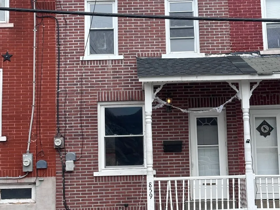 859 N Hoffert St