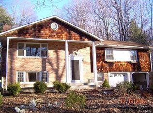 28 Starrs Plain Rd, Danbury, CT 06810