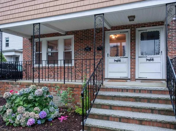 202 Washington St #1, Brighton, MA 02135