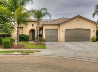 3253 Whiteash Ave, Clovis, CA