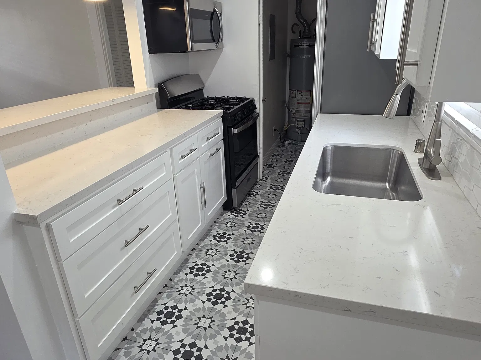 7011 Fountain Ave — Photo 4