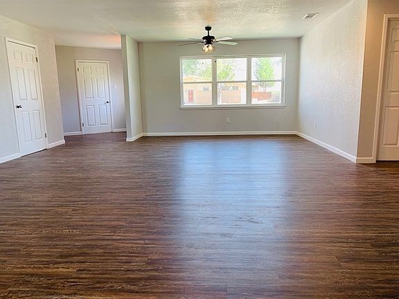 3rd image of 803 S Leon Ave