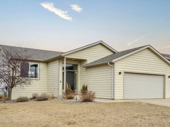 901 10th St NW, Kasson, MN 55944