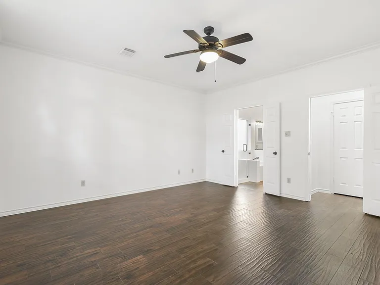 210 Wilkins Xing — Photo 22