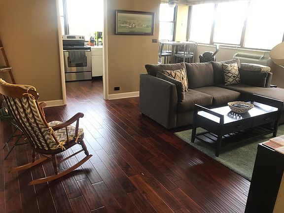 5th image of 2700 N Hampden Ct APT 6A