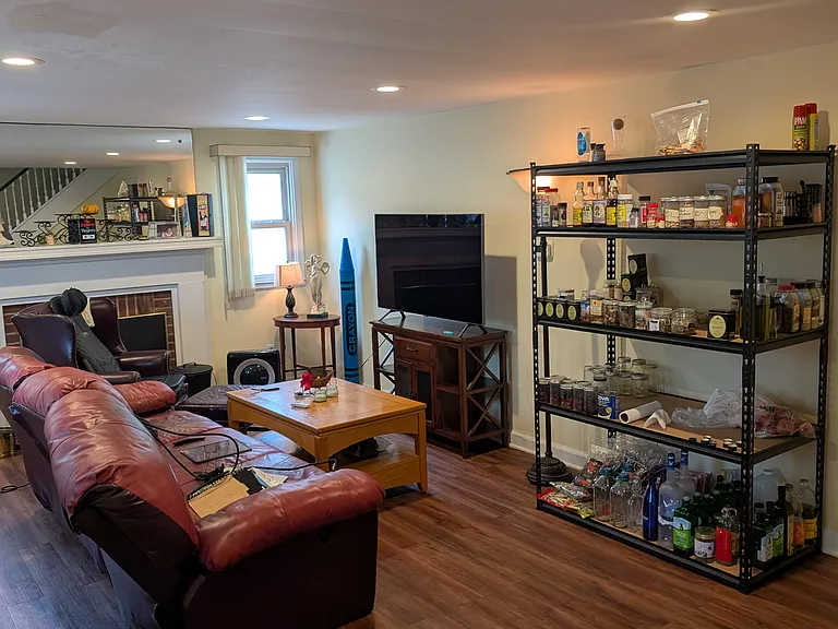239 New York Ave — Photo 9