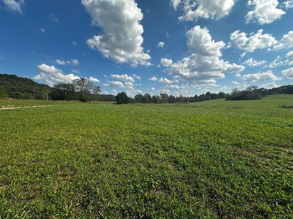 3265 Chaumount Rd, Park City, KY 42160