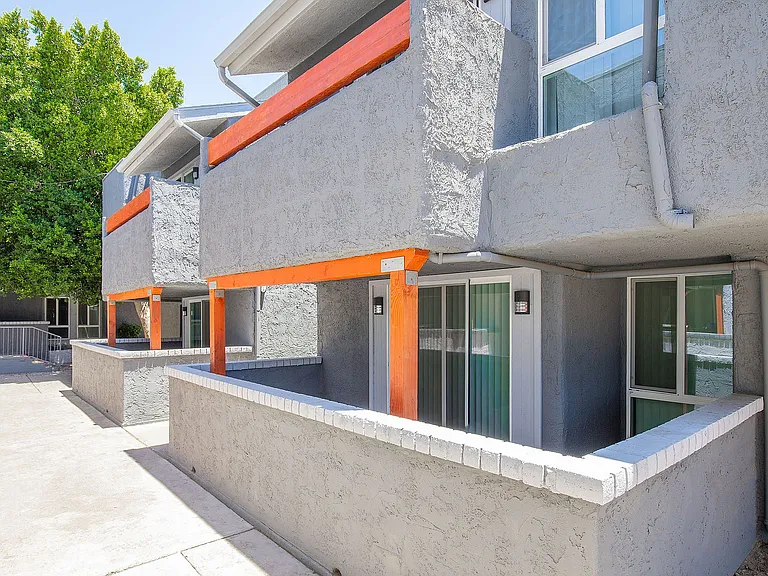 Agave Ridge Apartments — Photo 25