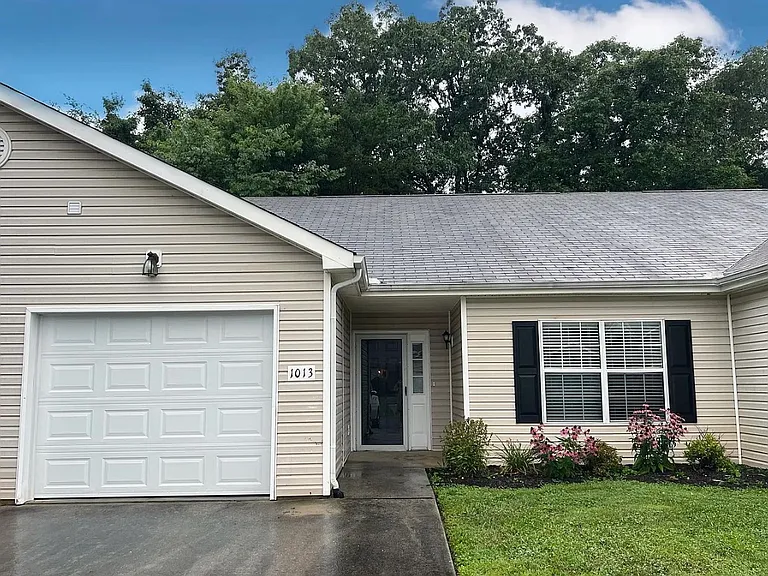 1013 Ashley Michelle Ct — Photo 1