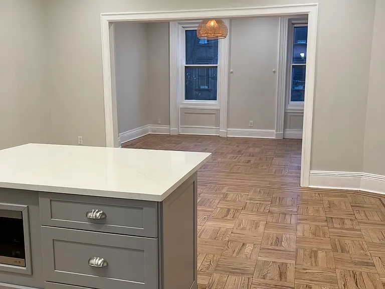 118 Wayne St #2 — Photo 8