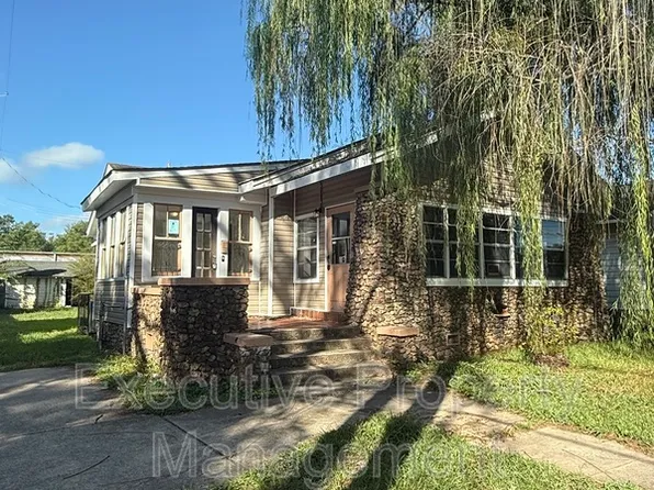 413 44th St, Fairfield, AL 35064