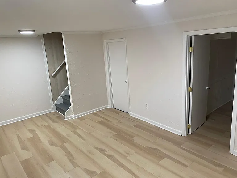7604 McNamara Dr — Photo 15