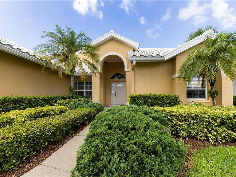 1580 Jasper Ct — Photo 3