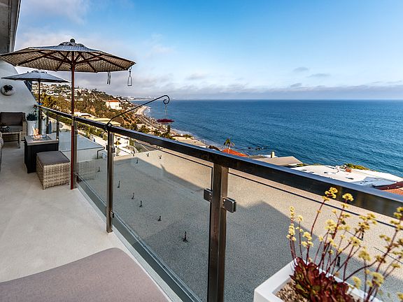 4th image of 18147 Coastline Dr APT 8