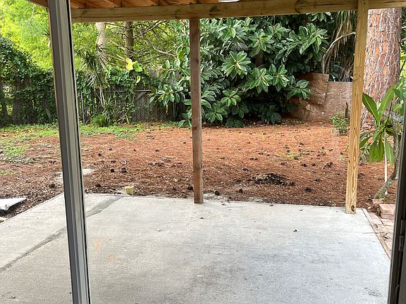 3rd image of 656 Dexter Dr