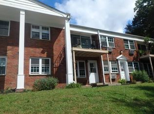 8 Colonial Rd APT 12, Beacon, NY 12508